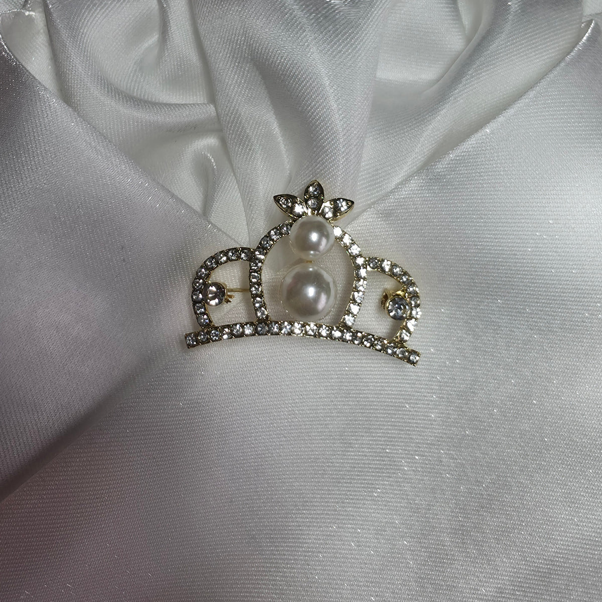 Gold Pearl Ornate Tiara Brooch